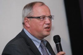Lietuvos ekspozicijos generalinis komisaras, Aplinkos ministerijos Parodų skyriaus vedėjas, žurnalistas Romas Jankauskas