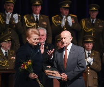 Lietuvos Prezidentė Dalia Grybauskaitė pasveikino susirinkusiuosius ir enciklopedinio leidinio kūrėjus, atlikusius didžiulį ir titanišką darbą. Ričardo Dačkaus nuotrauka