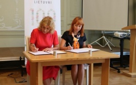 Kultūros ministrė Liana Ruokytė-Jonsson kartu su Švietimo ir mokslo ministre Jurgita Petrauskiene pasirašė  įsakymą, patvirtinantį Kultūros paso koncepciją