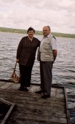 Elena ir Antanas Stasiukaičiai prie Glūko ežero. 2006 metai