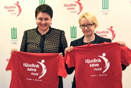 LTOK prezidentė Daina Gudzinevičiūtė ir „Coca-Cola HBC Lietuva“ viešųjų ryšių ir komunikacijos vadovė Gabrielė Šerėnienė,